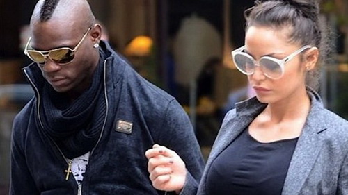 Siêu quậy Balotelli chính thức làm cha