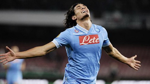 Chelsea choáng với điều kiện giải phóng HĐ mới của Cavani