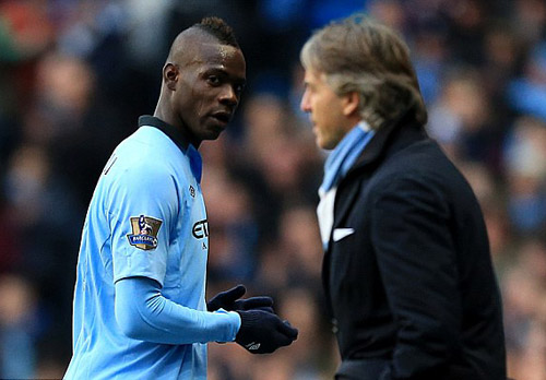 Hậu derby Manchester, Mancini vẫn chưa thôi giận Balotelli