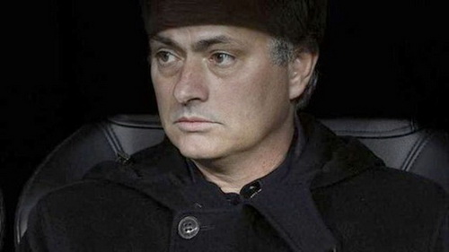 Vấn đề của Real: Khi mọi thứ đang chống lại Mou