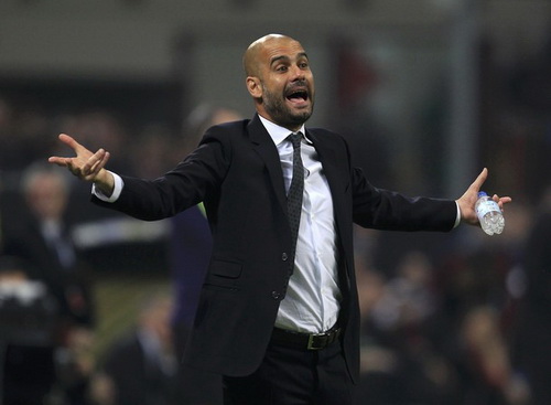 Vì sao Pep bỏ Fabregas, dùng Keita?