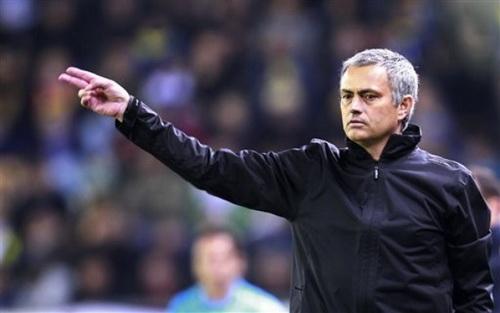 Jose Mourinho giải trình nghi án gia nhập Man City