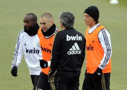 Nội bộ của Bernabeu lục đục: Thiên vị nhóm cầu thủ người Bồ?