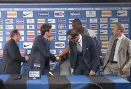 Kẻ rắc rối Mario Balotelli toả sáng trong buổi lễ ra mắt HLV mới tại Inter