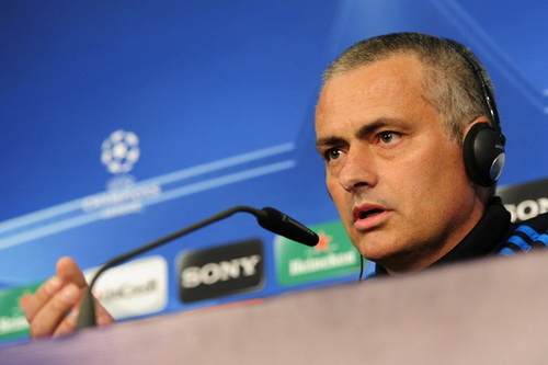 Jose Mourinho: Tôn trọng Bayern nhưng không quên đá đểu Barca