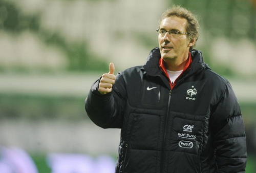 Laurent Blanc hé lộ bộ khung Euro cho tuyển Pháp: Ben-Ben-Gi cho hàng công?