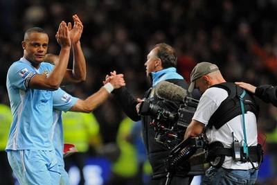 Người hùng Vincent Kompany: Đá tảng và phi cơ