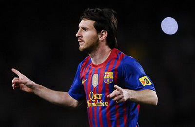 Lionel Messi trở thành chủ nhân của Chiếc giày vàng châu Âu mùa này