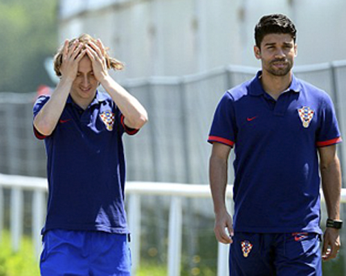 Muốn rời Tottenham, Luka Modric bật đèn xanh cho Real Madrid