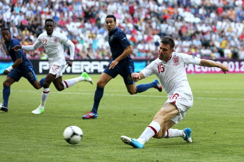 ĐT Anh: Khi các tiền vệ không biết chuyền bóng