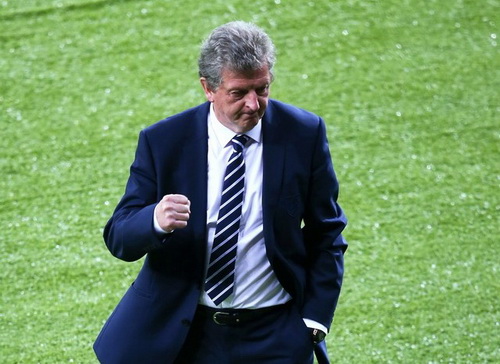 ĐT Anh có chiến thắng đầu tiên: Để biết mình là ai…