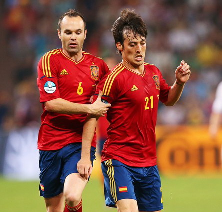 Iniesta ăn đứt Lionel Messi lẫn Cristiano Ronaldo