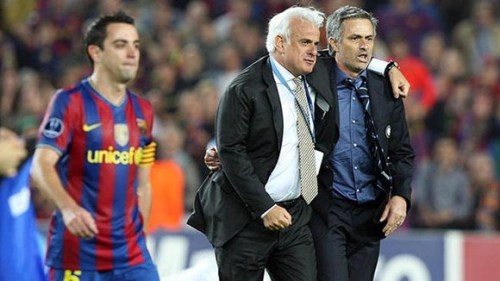 Mourinho bất ngờ “dễ tính” với Xavi