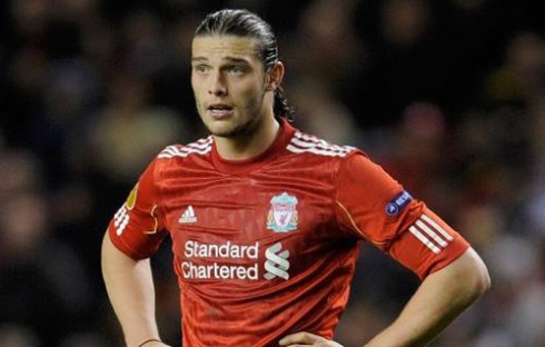 Liverpool tính cho mượn sao đắt giá Andy Carroll