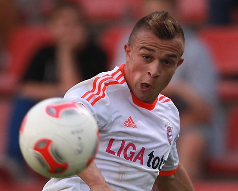 Sao Bayern trổ tài beatbox