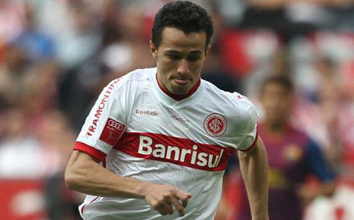 Internacional quyết không nhả Damiao, AC Milan càng đau đầu với bài toán hàng công