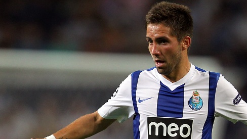 Tottenham đã tiến rất gần với Joao Moutinho
