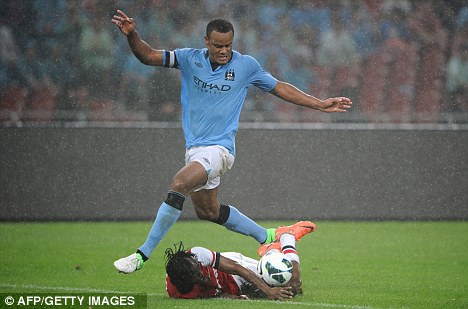 Man City khủng hoảng, Kompany nói gì?