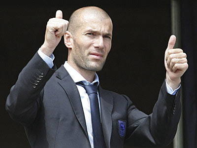 Zidane nhận trách nhiệm dẫn dắt ĐT Pháp