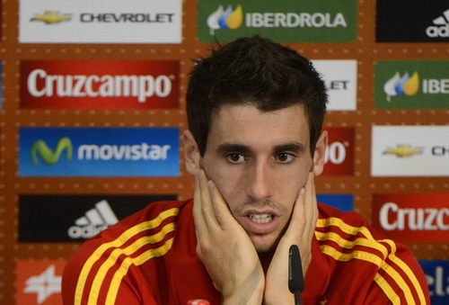 Tại sao Barcelona quyết mua Javi Martinez?