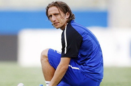 Muốn về Real, Luka Modric sẽ phải chờ đợi