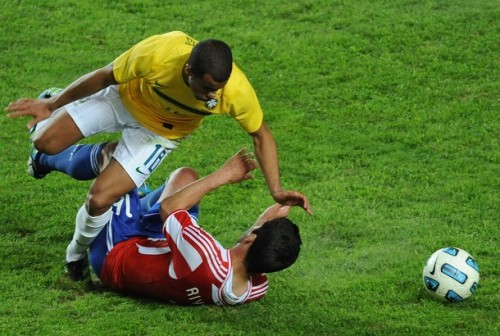 Sao Paulo chế giễu Inter trong thương vụ Moura