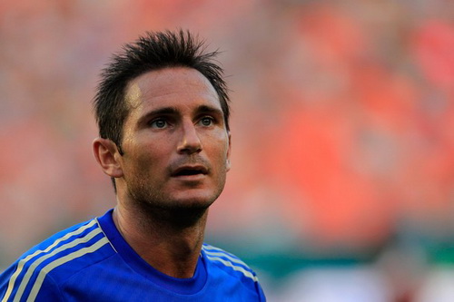 Kỉ lục gia Frank Lampard vẫn chưa muốn...về hưu