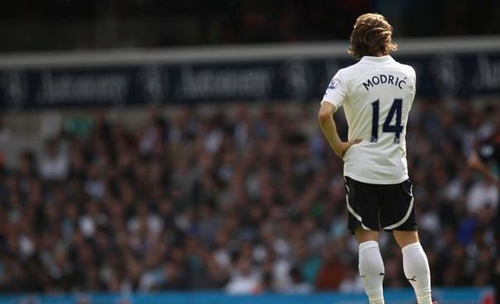 Lại vắng mặt trên sân tập, Luka Modric đã sắp về với Real?