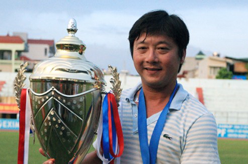 Lê Huỳnh Đức là HLV xuất sắc nhất V-League 2012