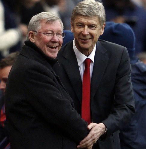 Wenger đá xoáy: Ferguson quá tự tin khi muốn lặp lại thành tích năm 1999