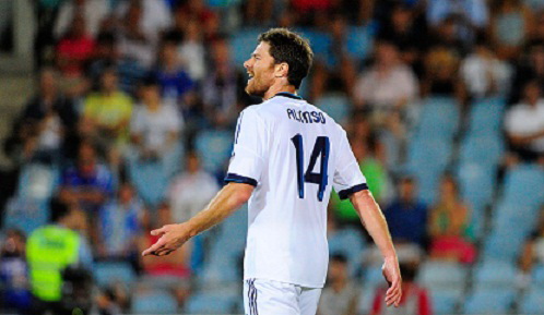 Chuyện ở Bernabeu: Alonso đang bị đối xử bất công