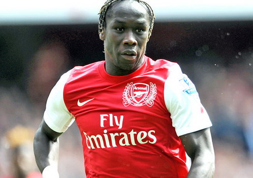 Thất vọng với Arsene Wenger, Sagna tính chuyện rời Emirates