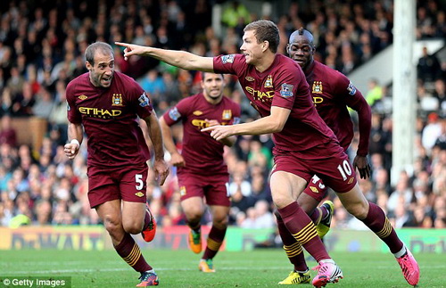 Man City may mắn vượt qua West Brom nhờ thần tài Edin Dzeko