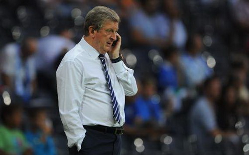 Hòa hú vía Ukraina, Roy Hodgson đổ lỗi cho trọng tài