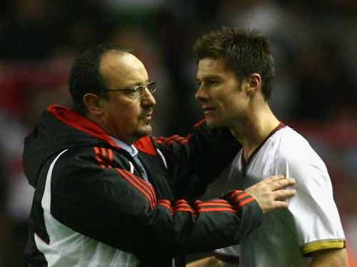 Tại sao Liverpool bán Xabi Alonso?