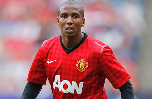 Sir Alex nổi đóa vì Ashley Young... không được lên tuyển