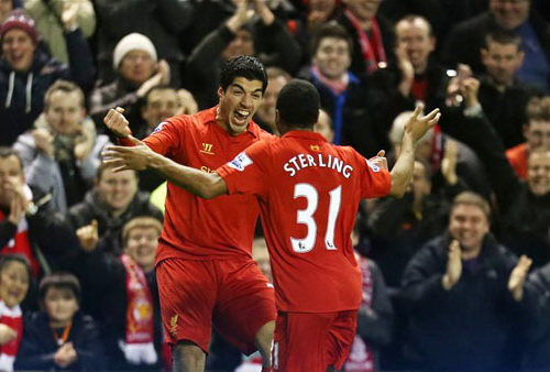 Siêu Suarez lập cú đúp, Liverpool hủy diệt Sunderland
