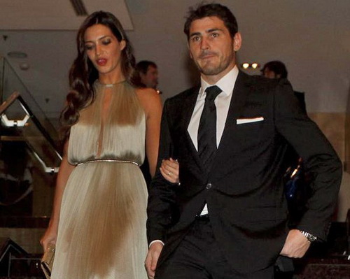 Casillas dẹp qua mâu thuẫn: Bầu chọn cho Mourinho thay vì Del Bosque