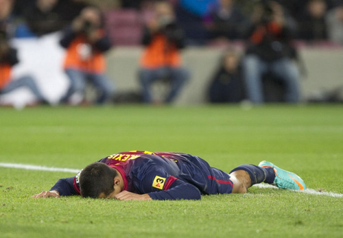 Tội đồ Alexis Sanchez: “Cậu bé kỳ diệu” hết diệu kỳ