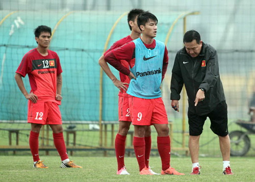 Đội tuyển Việt Nam: Học cách thích nghi với sự quan tâm quá lớn