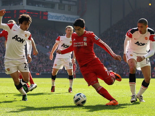 Hành động đầu tiên của Pep Guardiola: Mua Luis Suarez