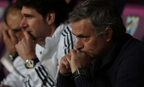 Mourinho không chấp fan hâm mộ và đổ tội cho giới truyền thông