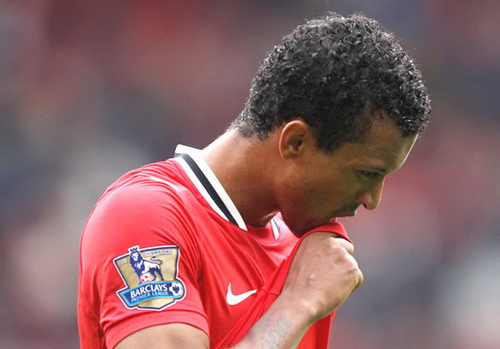 Nani hết cửa ở lại Old Trafford