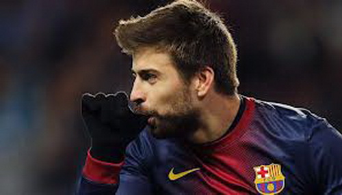 Man Utd đang lãng phí thời gian với Fabregas