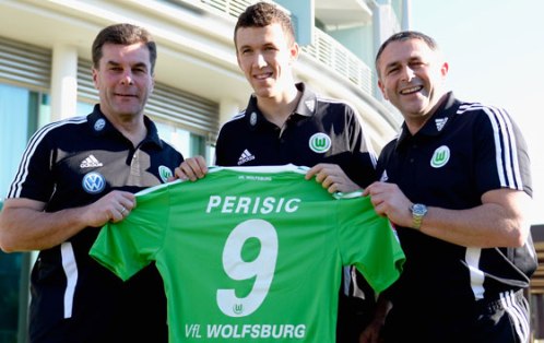 Perisic chia tay Dortmund, gia nhập Wolfsburg