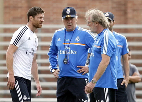 Real Madrid: Chọn 4-4-2 hay 4-3-3?