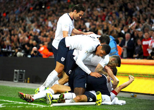 3 bài toán cho tuyển Anh sau khi giành vé tới Brazil