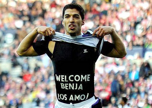 Gerrard từng lo Suarez sẽ ra đi