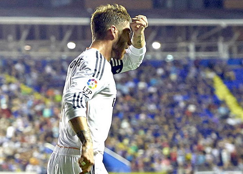 Hàng thủ Real: Trong cơn đau đầu của Ancelotti