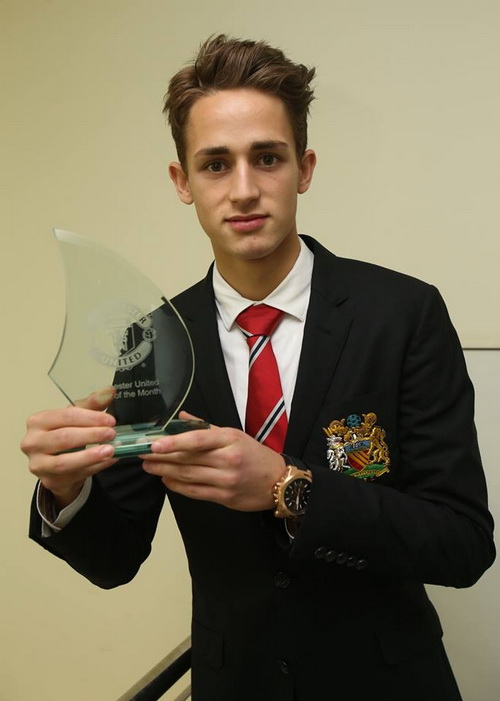 Khởi đầu như mơ, Januzaj được tôn vinh